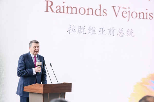 1770795760366559.jpg DBS8134.jpg